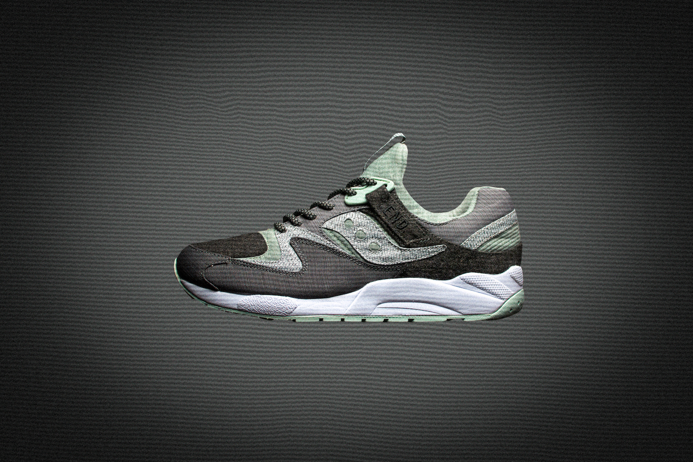 end clothing x saucony grid 9000 white noise